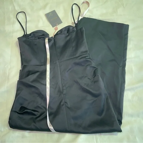 NEW! House of CB- Flora Black Satin Pleated Corset Midi Dress Size Large PLUSCUP